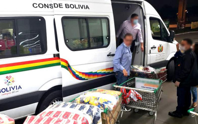 Voluntários bolivianos organizados ante o coronavírus