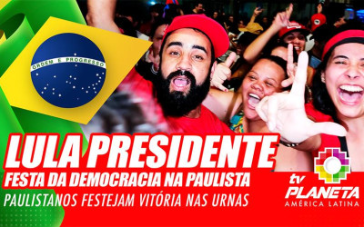 Paulistanos festejam vitória de Lula nas eleições presidenciais 2022