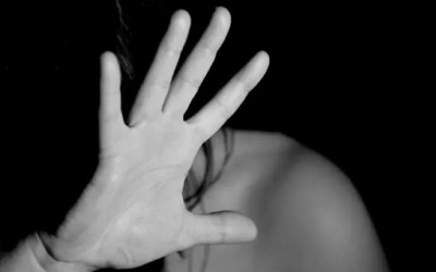 Tarcísio sanciona lei que garante auxílio-aluguel para mulheres vítimas de violência doméstica no estado de SP
