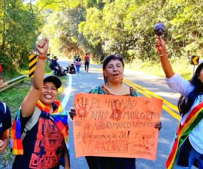 Imigrantes apoiam povos indígenas em marcha contra o PL-490.